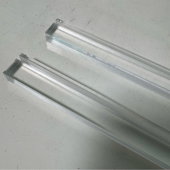 Clear Acrylic Rods - Picture 2 of 3